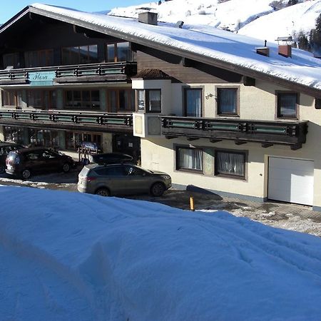 Hotel-Pension Flora Saalbach-Hinterglemm Exteriér fotografie