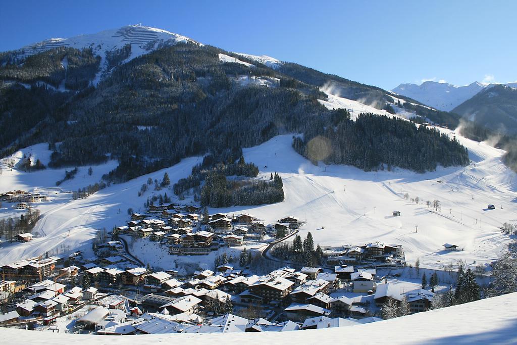 Hotel-Pension Flora Saalbach-Hinterglemm Exteriér fotografie